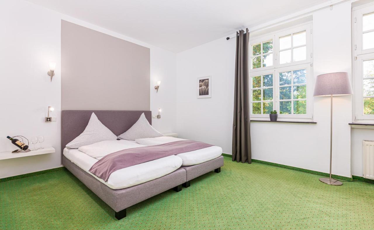 Gasthaus Und Hotel An Der Kost Hattingen Bagian luar foto